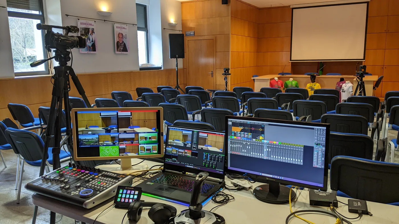 Ekitaldietarako streaming eta ikus-entzunezko produkzio ekipoa